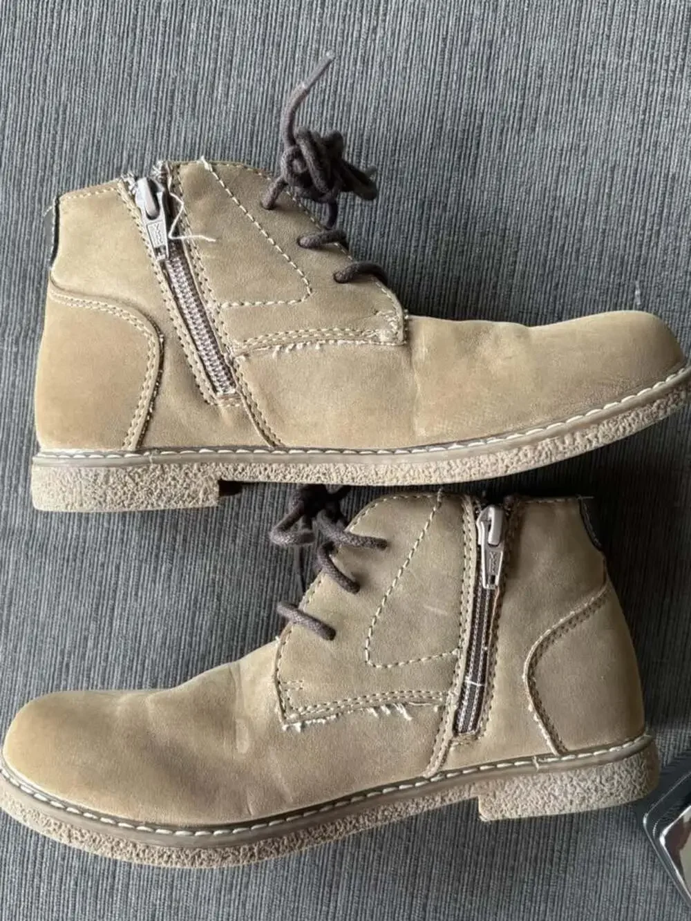 Sonoma Goods for Life Ryder Taupe Faux Suede Chukka Boots Boys Size 1 Med Side Z
